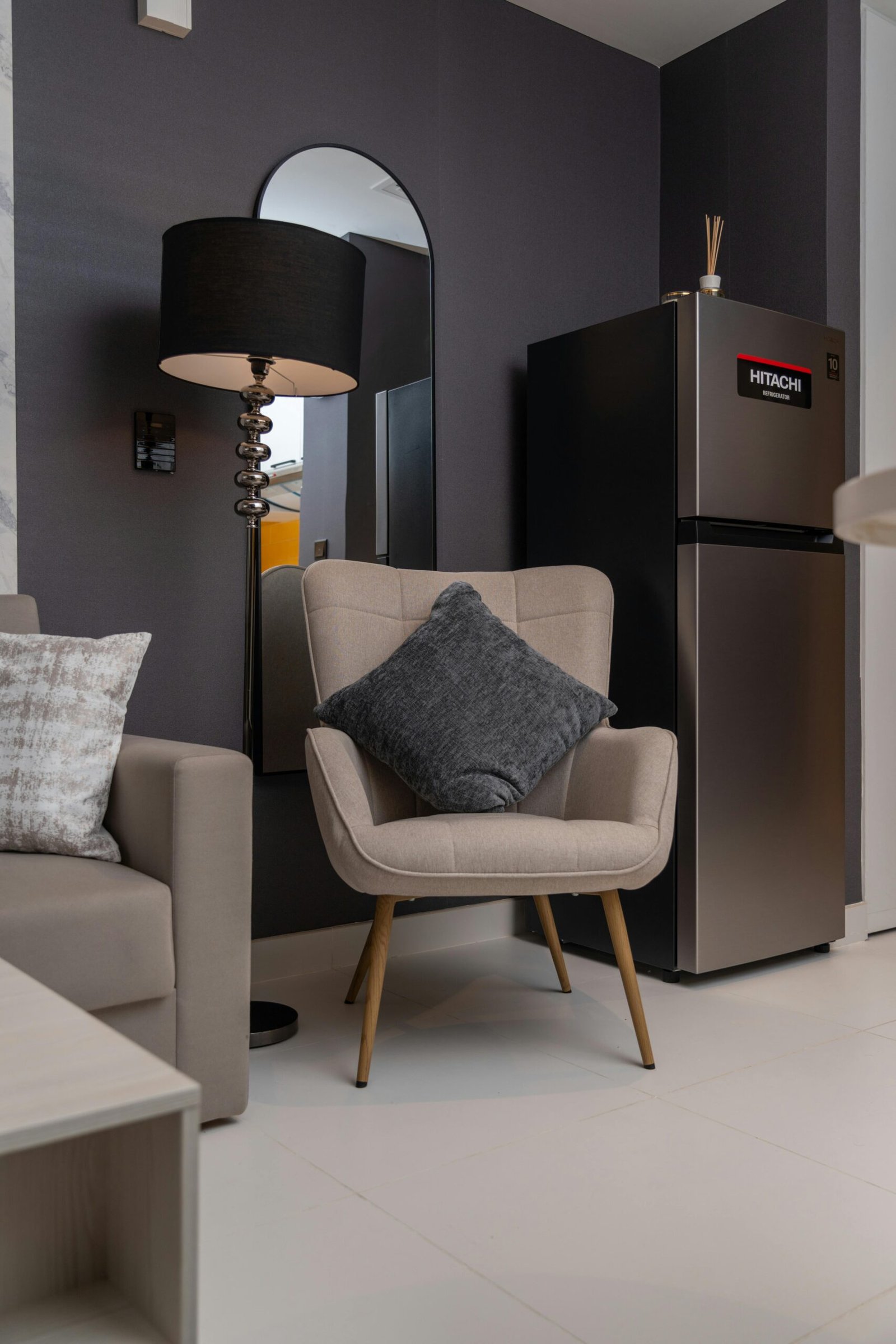 Contacto para venta de electrodomésticos y muebles en Girona